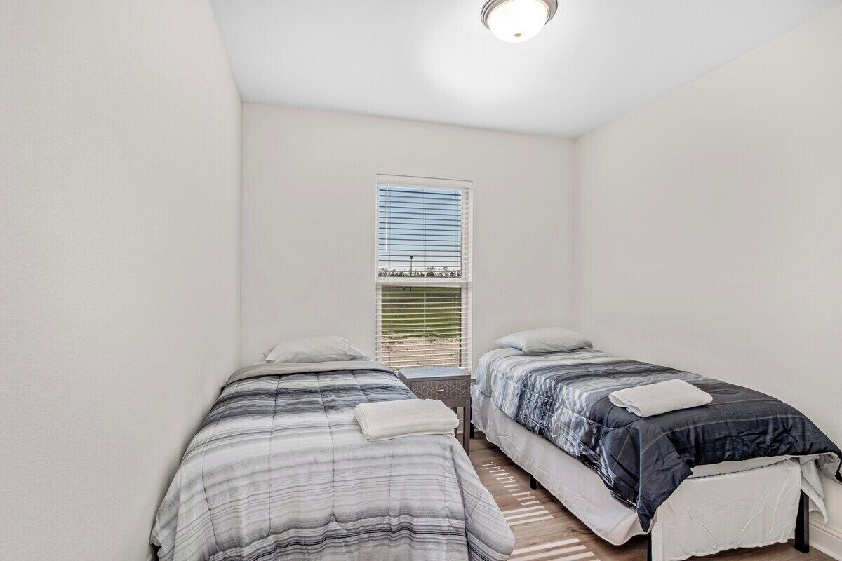 4 chambres, fer et planche à repasser, lit parapluie, Wi-Fi gratuit