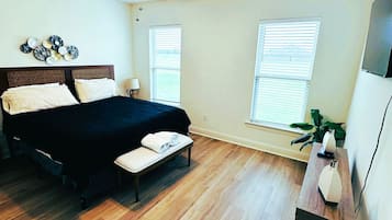 4 bedrooms, iron/ironing board, travel crib, free WiFi