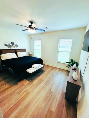 4 bedrooms, iron/ironing board, travel cot, free WiFi