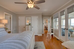 3 bedrooms, iron/ironing board, Internet, bed sheets