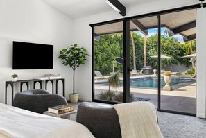 4 slaapkamers, een strijkplank/strijkijzer, gratis wifi