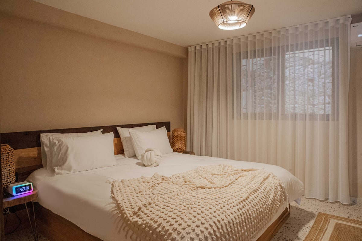 Ropa de cama de alta calidad, cubrecamas y colchones con efecto memoria 