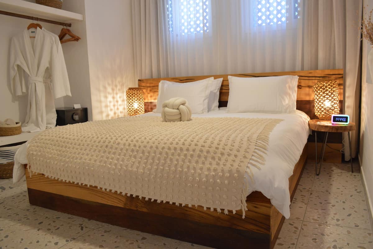 Luxury Suite | 1 bedroom, premium bedding, down comforters, memory foam beds