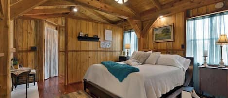 House, 1 King Bed, Hot Tub (226 Melton Rd) | 1 bedroom, individually decorated, individually furnished, bed sheets