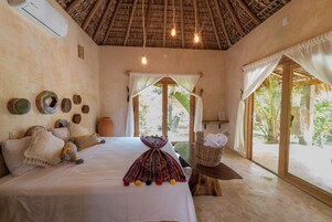 Decoración personalizada, muebles diferentes y wifi gratis 