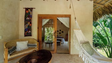 Suite Prestigio | Decoración personalizada, muebles diferentes y wifi gratis