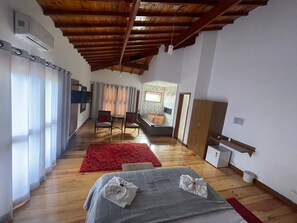 Quarto casal lua de mel | Individualmente decorados, berços grátis, roupa de cama