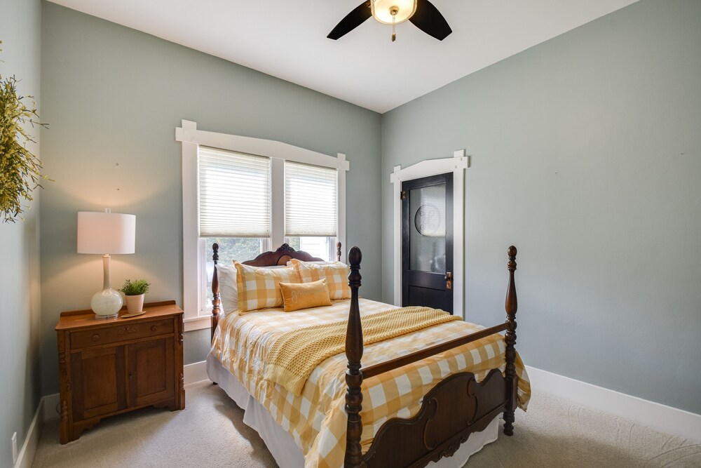 Rural Biggsville Vacation Rental w/ Porch Biggsville Vrbo