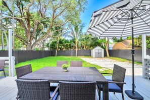 Outdoor dining - Charming Home in Buena Vista - Miami ! (Miami)
