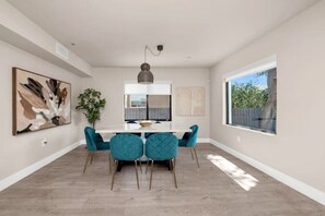 Dining - Charming Home in Buena Vista - Miami ! (Miami)