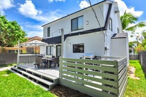 Outdoor dining - Charming Home in Buena Vista - Miami ! (Miami)