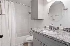 Towels - The Secret Bayou Retreat to Rest and Unwind - HAR1 (Iowa)