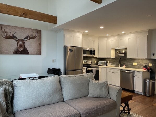 スマートテレビ、暖炉