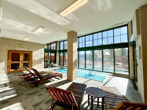 A heated pool - Retreat in the Heart of Mt Crested Butte! Skin-In/Out - Studio/Pool/Hot tub (Crested Butte)