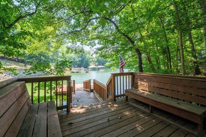 Dragonfly Cove Private Dock!