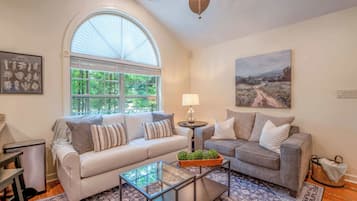 House, Multiple Beds, Patio (Dragonfly Cove) | Living area | 50-inch flat-screen TV with digital channels, fireplace