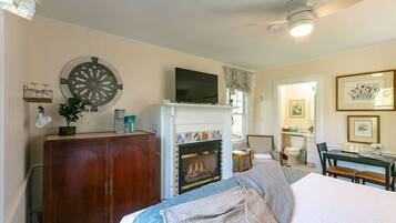 1 chambre, fer et planche à repasser, Wi-Fi gratuit, draps fournis