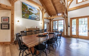 Dining - 8 bed 7 bath renovated cottage on South Lake Joseph!  Shallow, sandy walk in! (Port Carling)