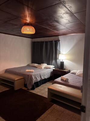 华丽双人房 | 免费 WiFi、床单