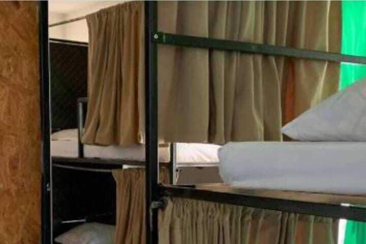 Dormitório compartilhado básico | Wi-Fi de cortesia, roupa de cama