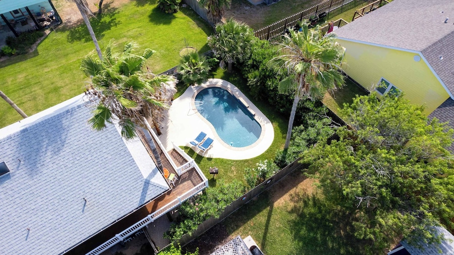 The Shell House Private Pool Pet Friendly