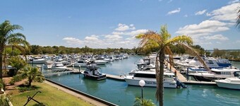 Three Bedroom Harbourside Retreat