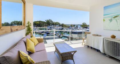 Three Bedroom Harbourside Retreat