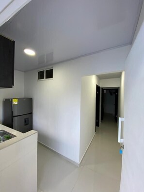 Cookware/dishes/utensils, cleaning supplies - condominio (San Andrés)