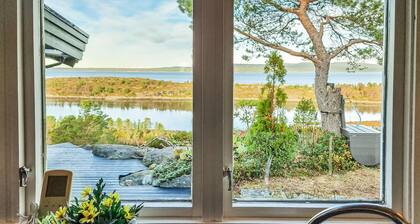 Cozy home in Kjørsvikbugen with WiFi