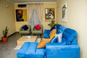 TV - AT&D (2.0) | Spacious 3BED Apt (Lekki 1, Lagos) (Lagos)
