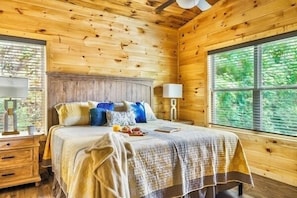 4 bedrooms, iron/ironing board, travel crib, free WiFi