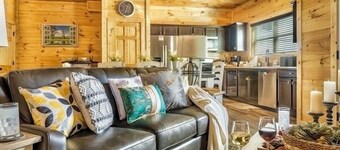 SpringtimeSerenityRetreat | Pool, Hot Tub & Arcade