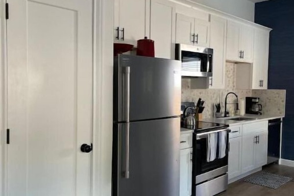 Refrigerador, microondas, horno, placa de cocina