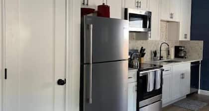 New Lovely Home in Lockhart with a Lounge