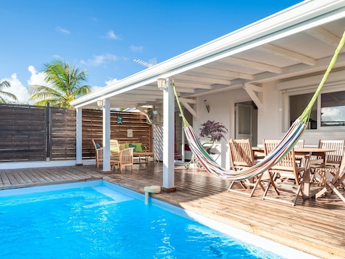 Villa Santa Maria de plain-pied avec 2 chambres et piscine privative