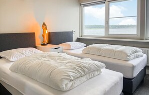 3 soverom, strykejern/-brett, reiseseng for barn og wi-fi (inkludert)