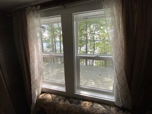 Interior - Lincolnwood Cabin 5 (Birchwood)