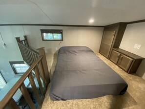 2 bedrooms, individually decorated, individually furnished, free WiFi