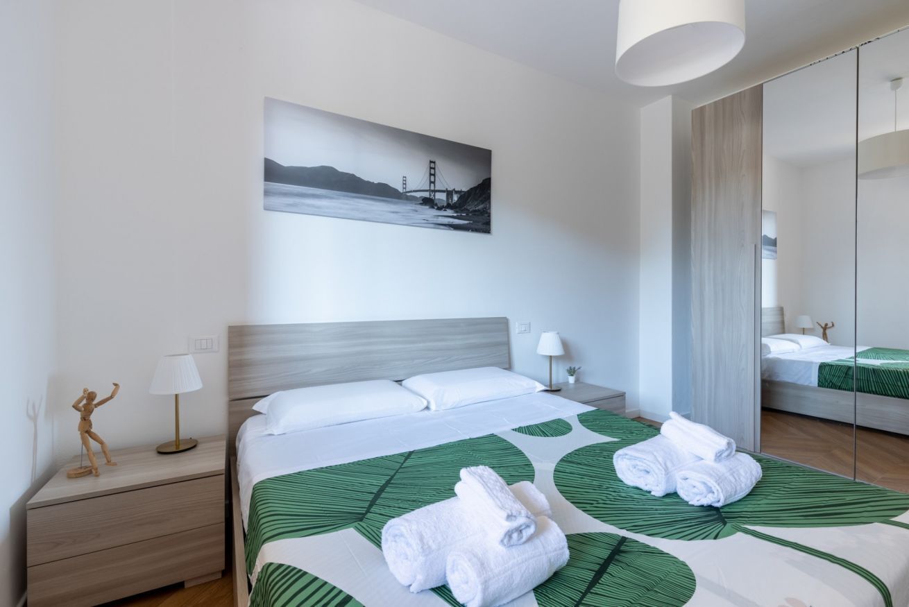 1 bedroom, iron/ironing board, internet, bed sheets