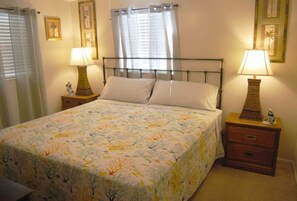 4 soverom, strykejern/-brett, reiseseng for barn og wi-fi (inkludert)