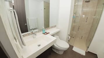 Free toiletries, hair dryer