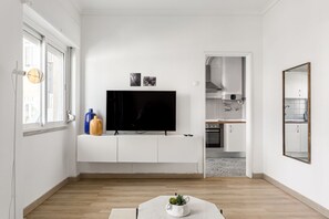 Refrigerador, horno, parrilla de estufa y tostadora