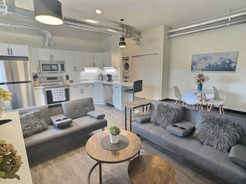 Brooklynn Suite - Pet Friendly - Dukes Place