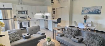 Brooklynn Suite - Pet Friendly - Dukes Place