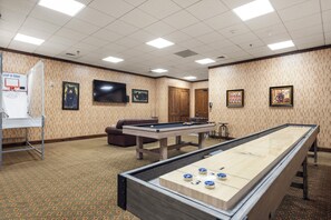 Spielezimmer