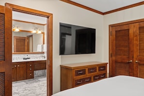 3 bedrooms, iron/ironing board, WiFi - The Ritz-Carlton Club | 3 Bedroom Residence 8306, Ski-in & Ski-out Resort in Aspen Highlands (Aspen)