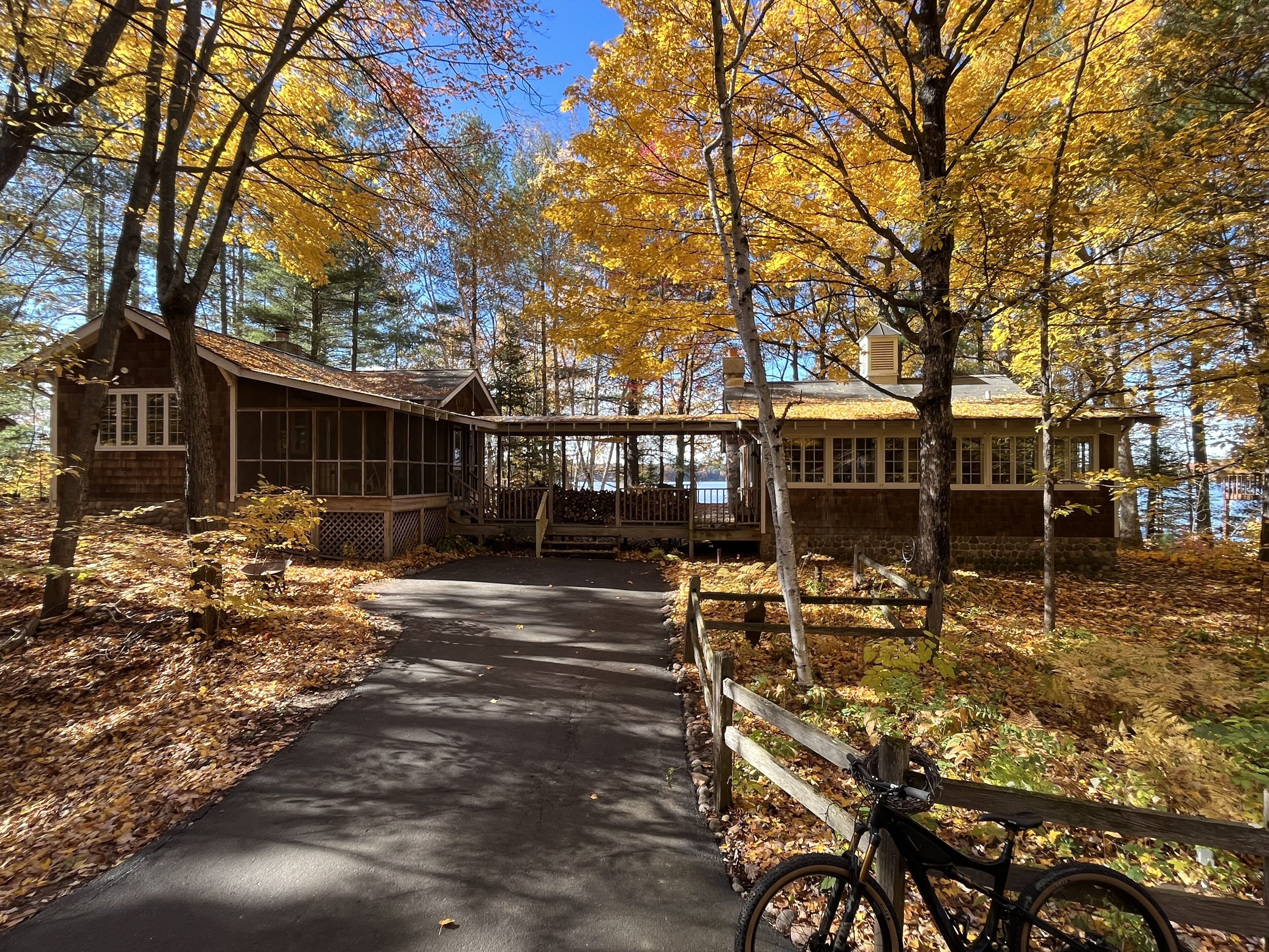 Bygone Charm/New Listing - Lac Courte Oreilles