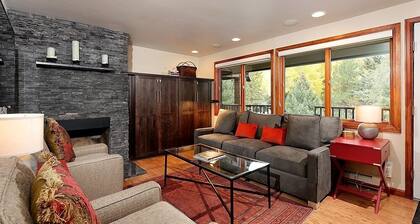 Silverglo Unit 305 | Deluxe Condo with Wood-Burning Fireplace and Access to Pool