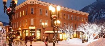 Independence Square 304 | Stylish Hotel Room with Downtown Views & Great Location