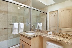 Badewanne, Haartrockner